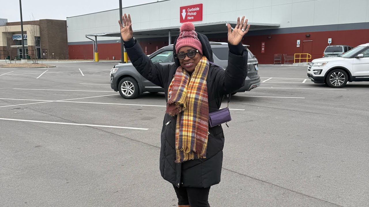 The winter storm in Louisville, Kentucky is beginning to come in 🥶❤️🥰￼Yolanda Wilson is live!
