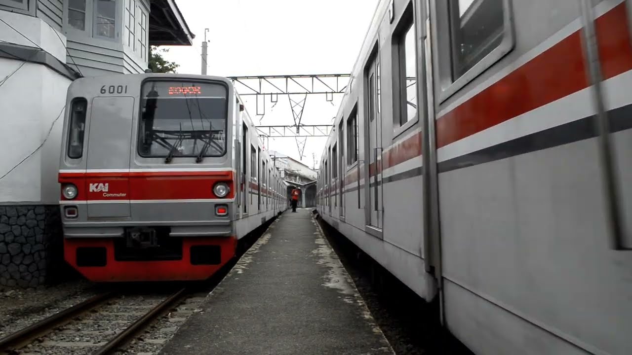 KRL Commuter Line 東京メトロ6000系6118F Jakarta Kota駅発車