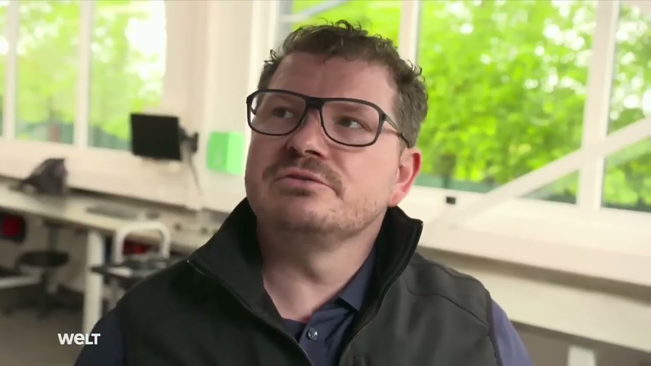 Porsche 911 Restauration auf Celette Richtbank