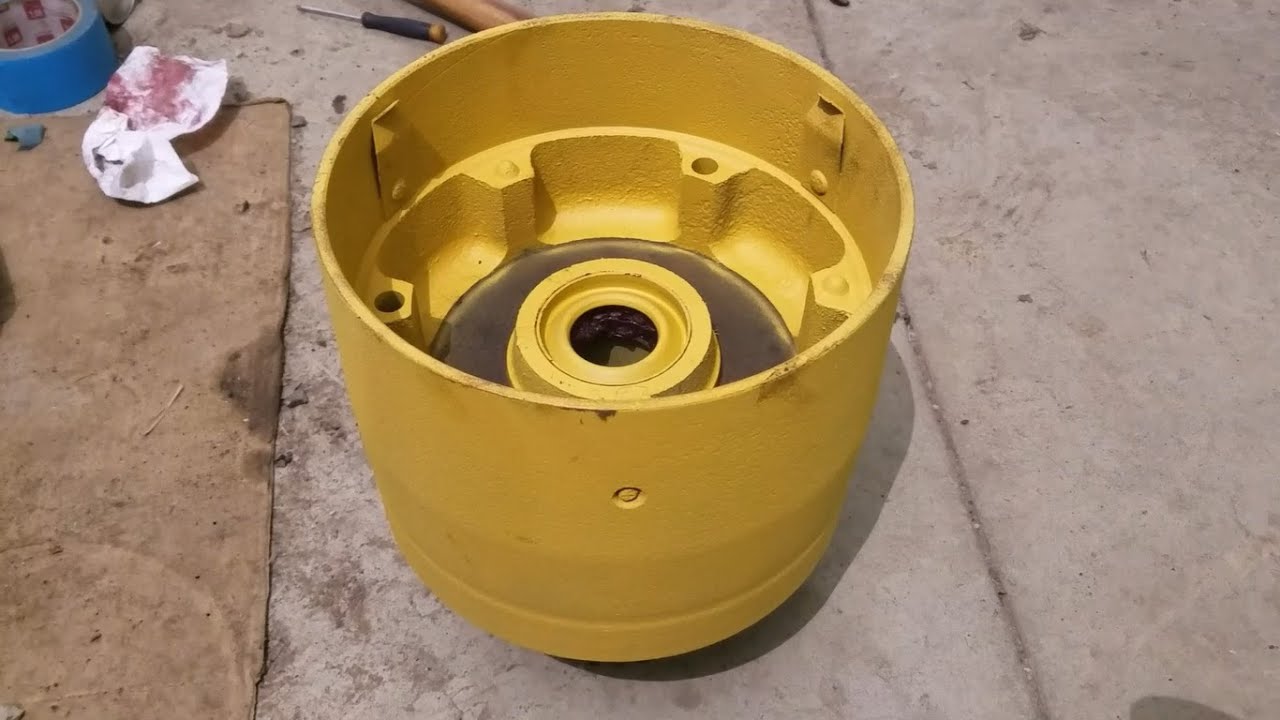 1948 John Deere B Part 11 Restoration - Clutch Pulley