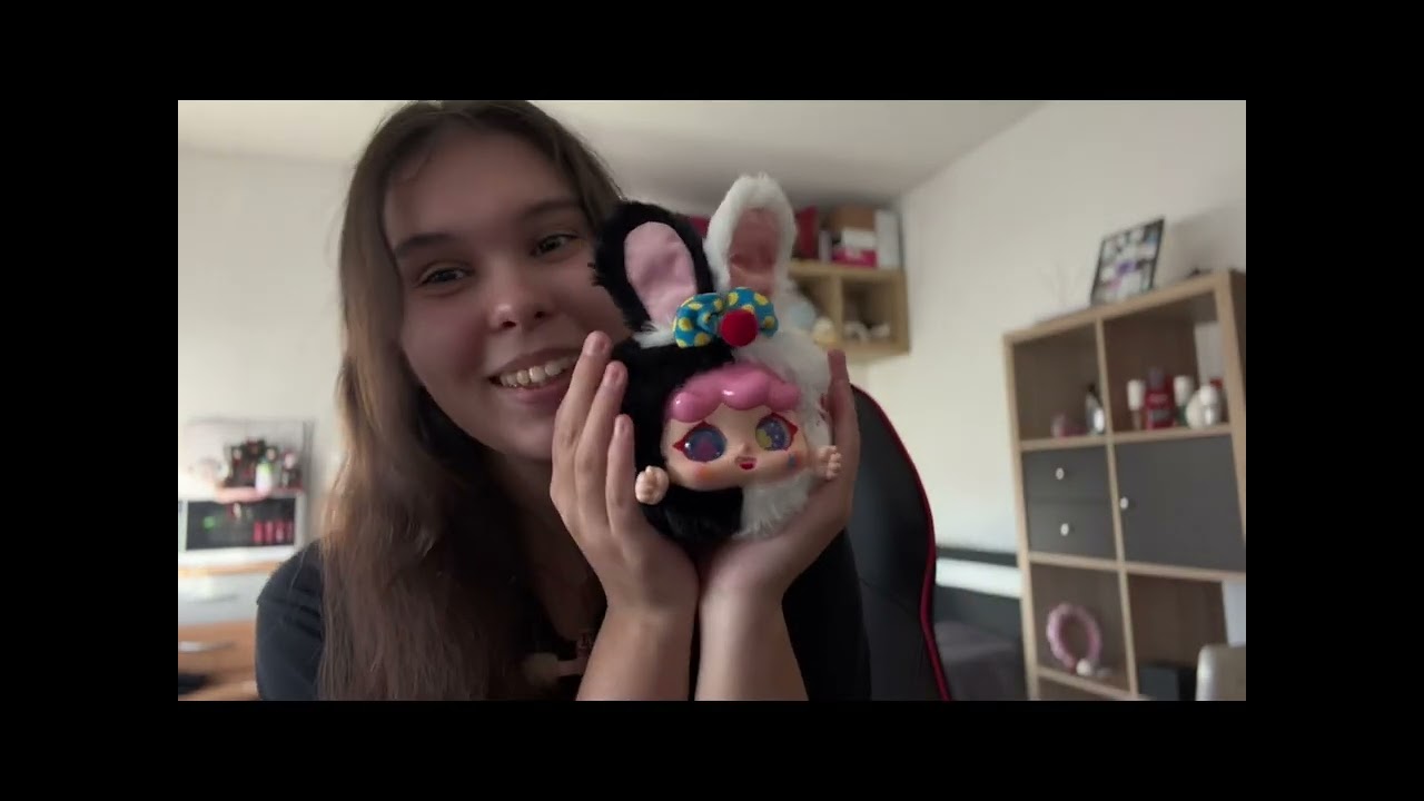 Всім привіт! Я Діана - сьогодні в нас розпаковка blind boxes з магазину Miniso🤫😍 