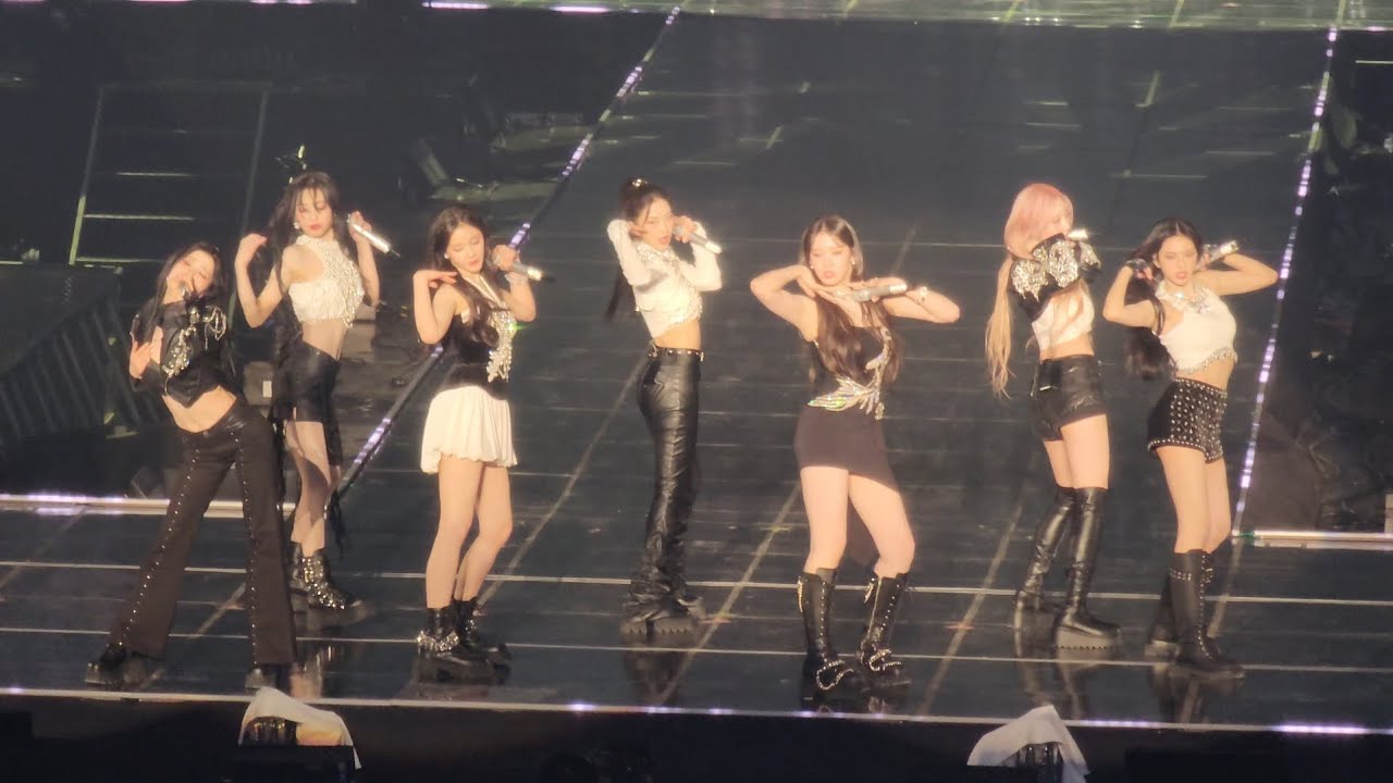 250125 베이비몬스터(BABYMONSTER) 콘서트 1st WORLD TOUR 'HELLO MONSTERS' CLIK CLAK