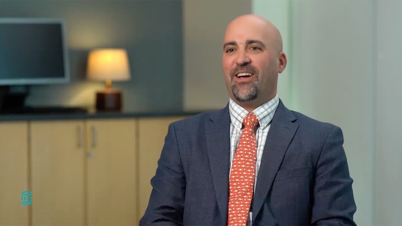 Meet Robert Nascimento, MD, a sports medicine and shoulder orthopaedic surgeon at Mass General