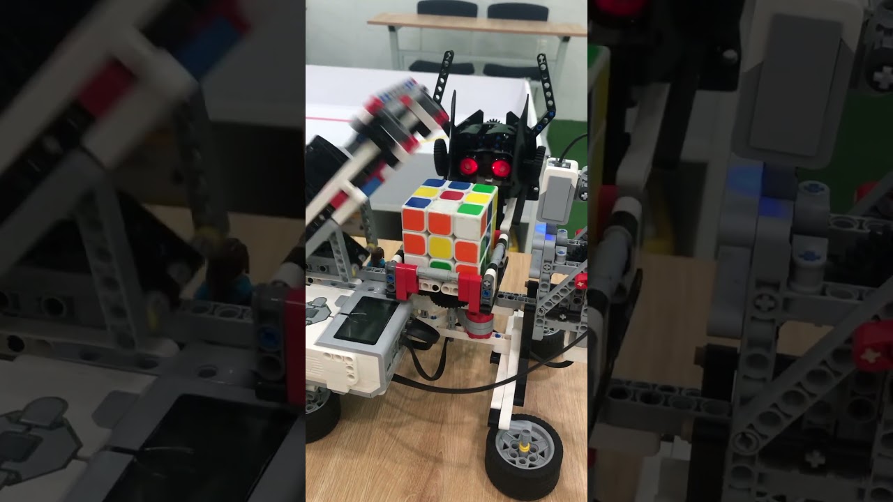 Mindstorm EV3 Solving rubik 3x3 with mindcuber programs #lego #ev3 #mindstorms #robotics #rubikscube