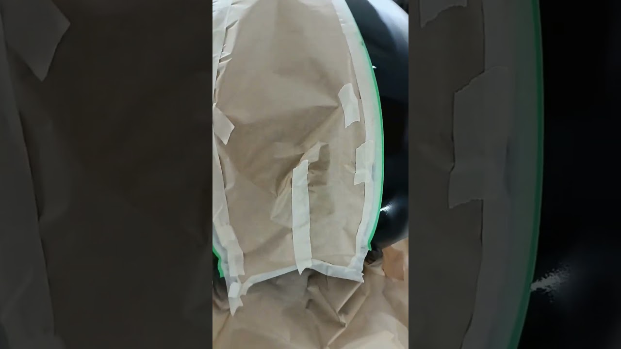 Покраска мотоцикла трехслойной краской в два цвета