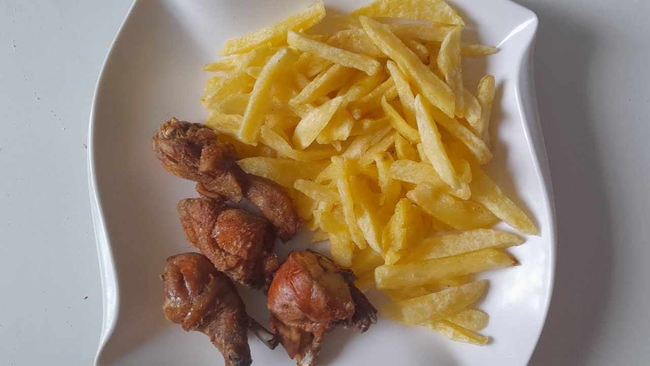 😋Cooking mouth watering deep fried chicken and crispy 🍟 fries.