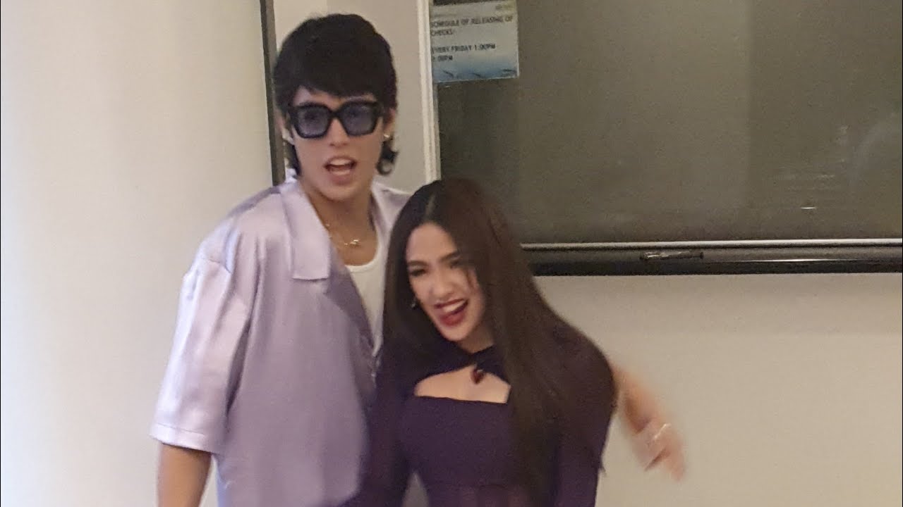 Andrea Brillantes at Kyle Echarri Agaw Pansin sa Blue Carpet Premiere ng 
