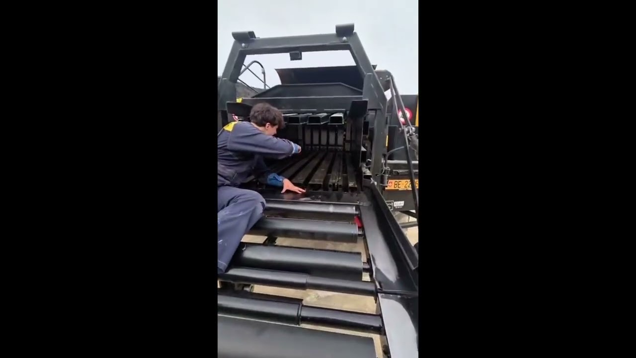 La New Holland BB9070 Crop Cutter est une super machine