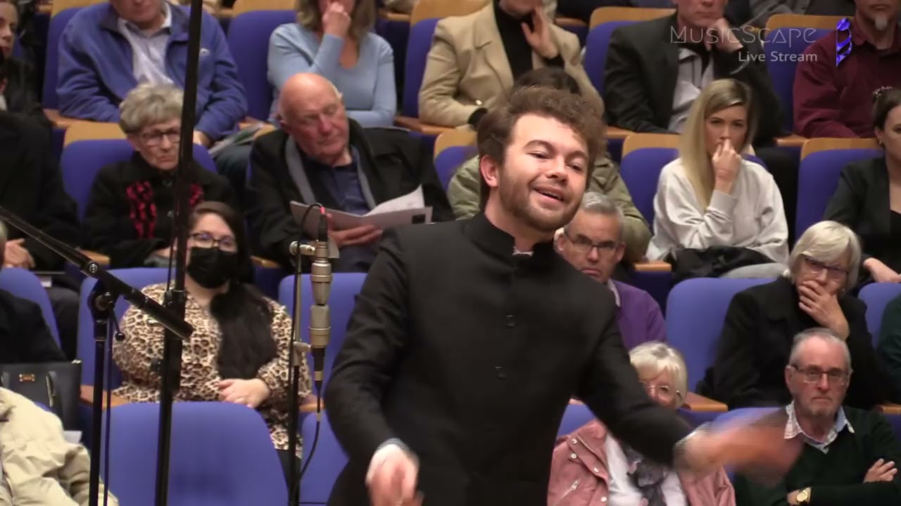 W. A. Mozart  Magic Flute Overture, CPO conducted by Jacobus de Jager