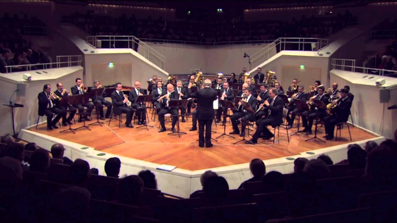 Pino Minafra & La Banda play 