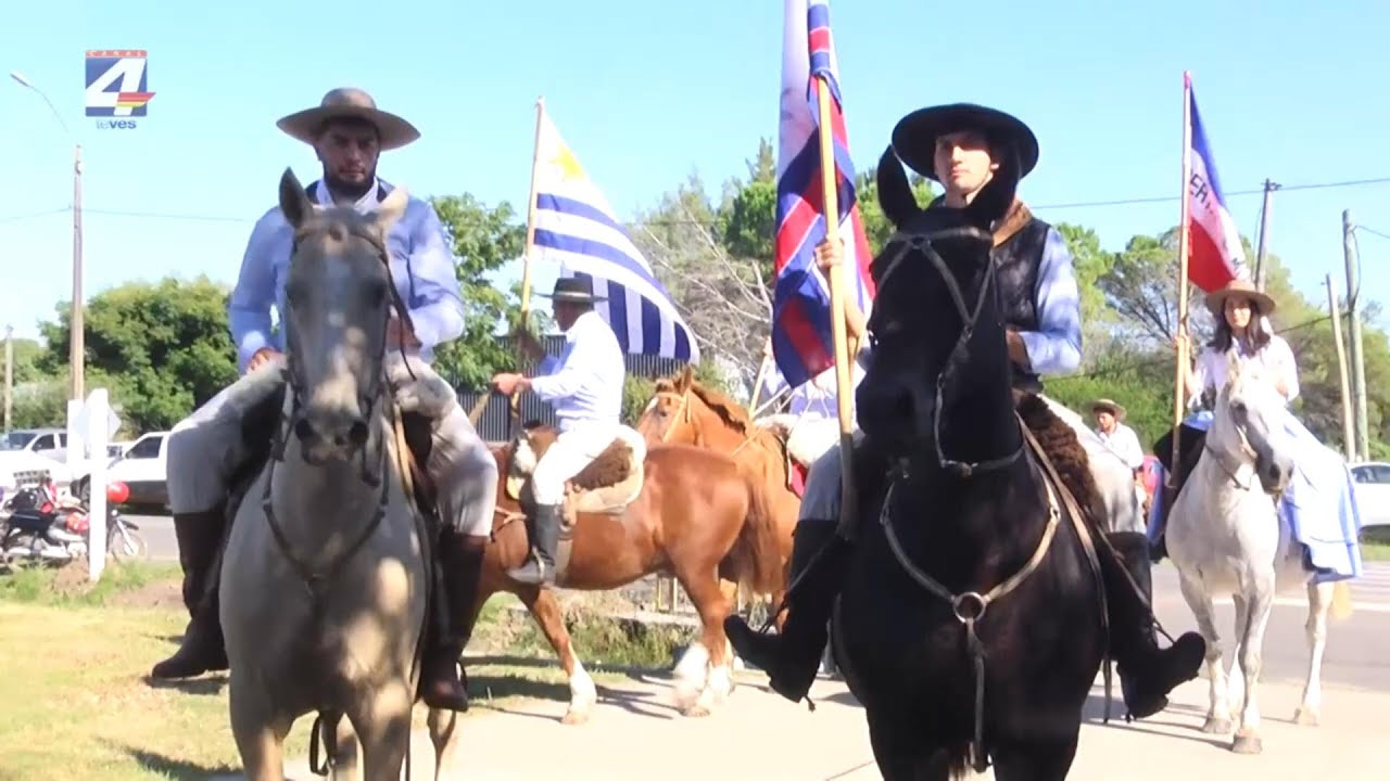 Trasladan mensajes de alumnos uruguayos saludando a escuela Artigas de Paraguay en sus 100 años