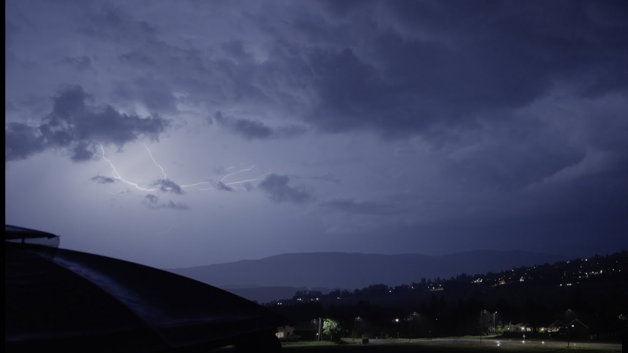 Kraftig tordenvær natt til 26.mai 2024 // Bø i Telemark