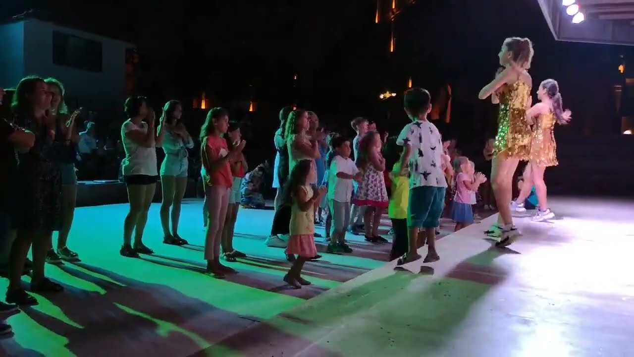 Soco Bate Vira - Soco Soco Bate Bate Soco Soco Vira Vira - Mini Disko 2022