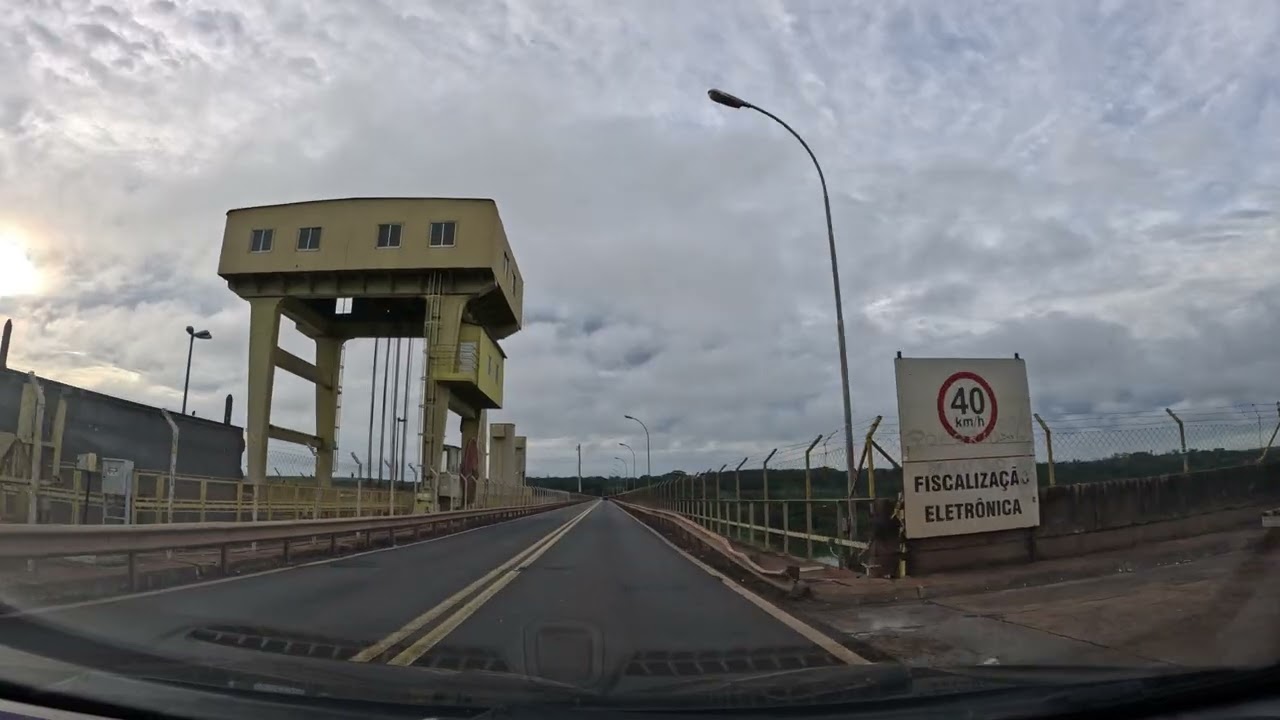 Passando pela Eclusa Tietê