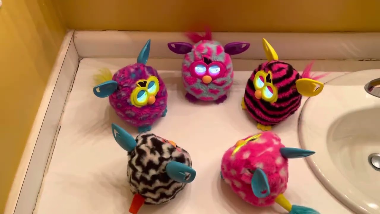 all personality Furby booms Having a conversation together￼￼