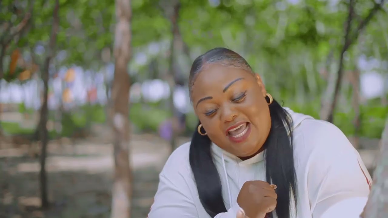 Elombe Soeur Solange Tshite Clip Officiel