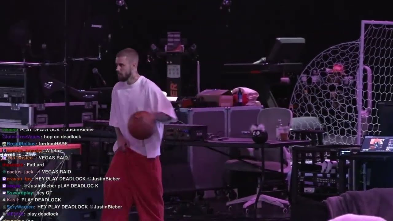 Justin Bieber FULL STREAM [First STREAM] On Twitch 