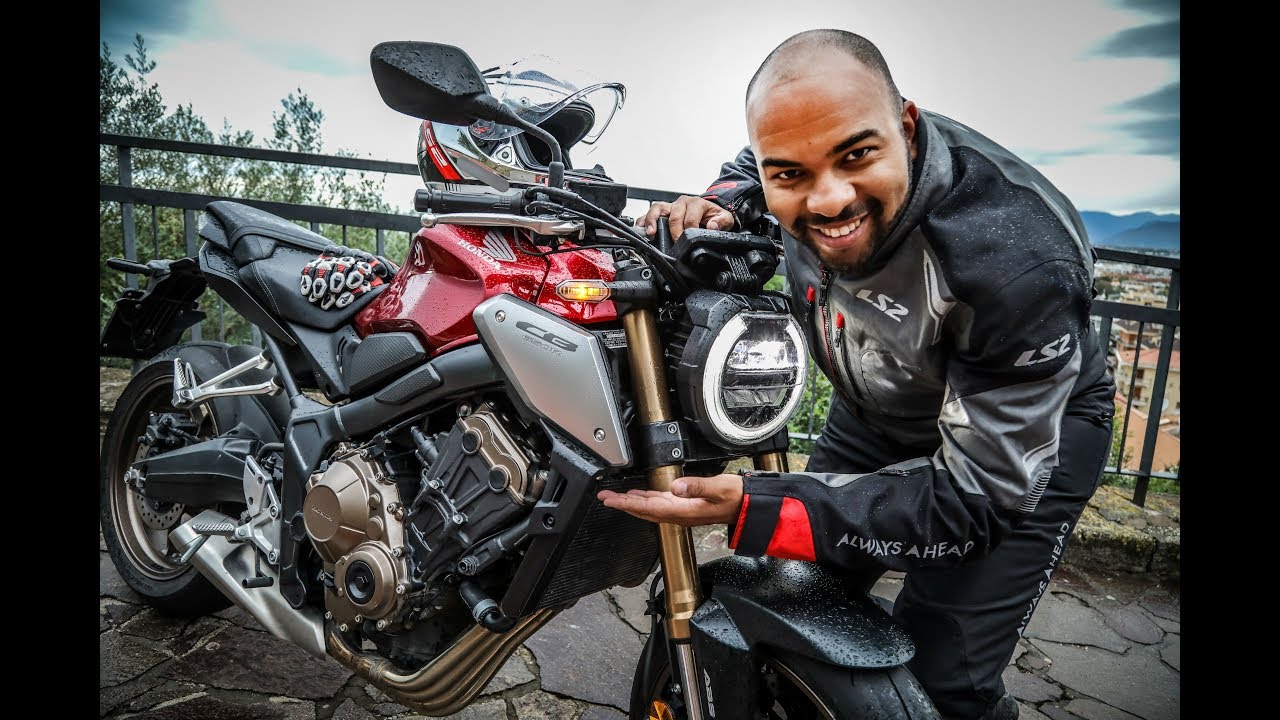 Aceleramos a nova Honda CB650R estrela do Salão Duas Rodas 2019