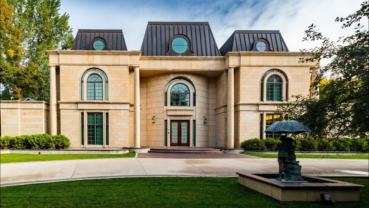 1063 Wellington Crescent | Produced by LOUDSPACE