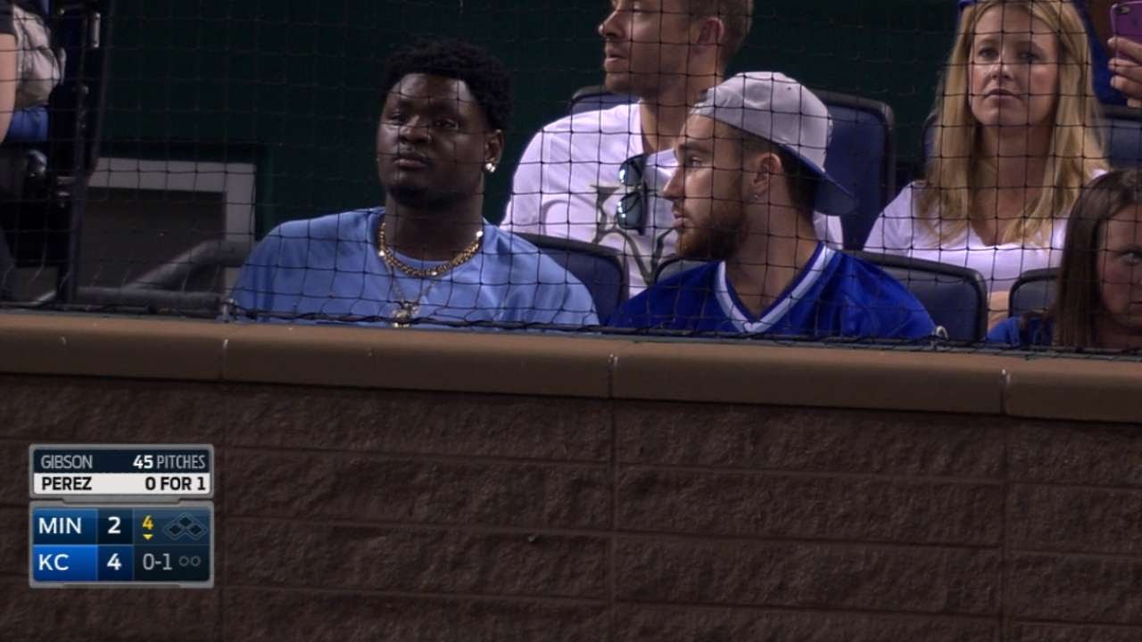 Harris and Kelce come to support the Royals