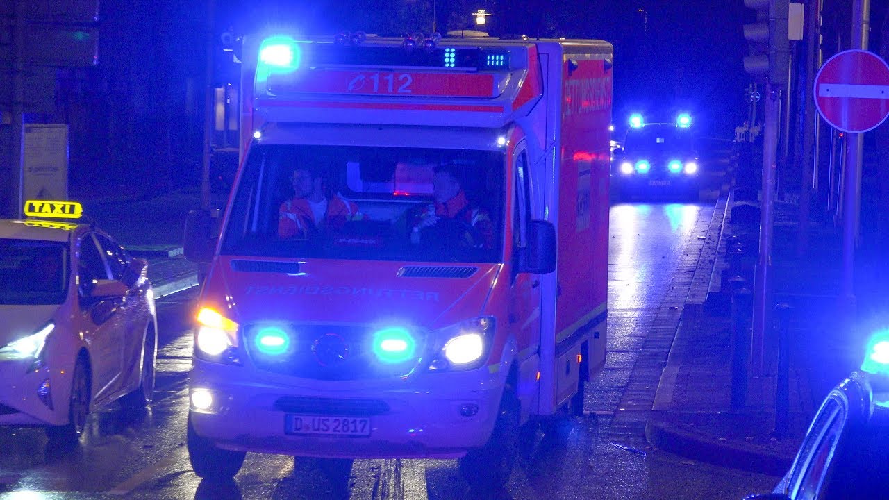 [EINSATZFAHRTEN NACH ROSENMONTAGSZUG IN DÜSSELDORF] - Alarmfahrten Rettungsdienst & Polizei -[2019]-