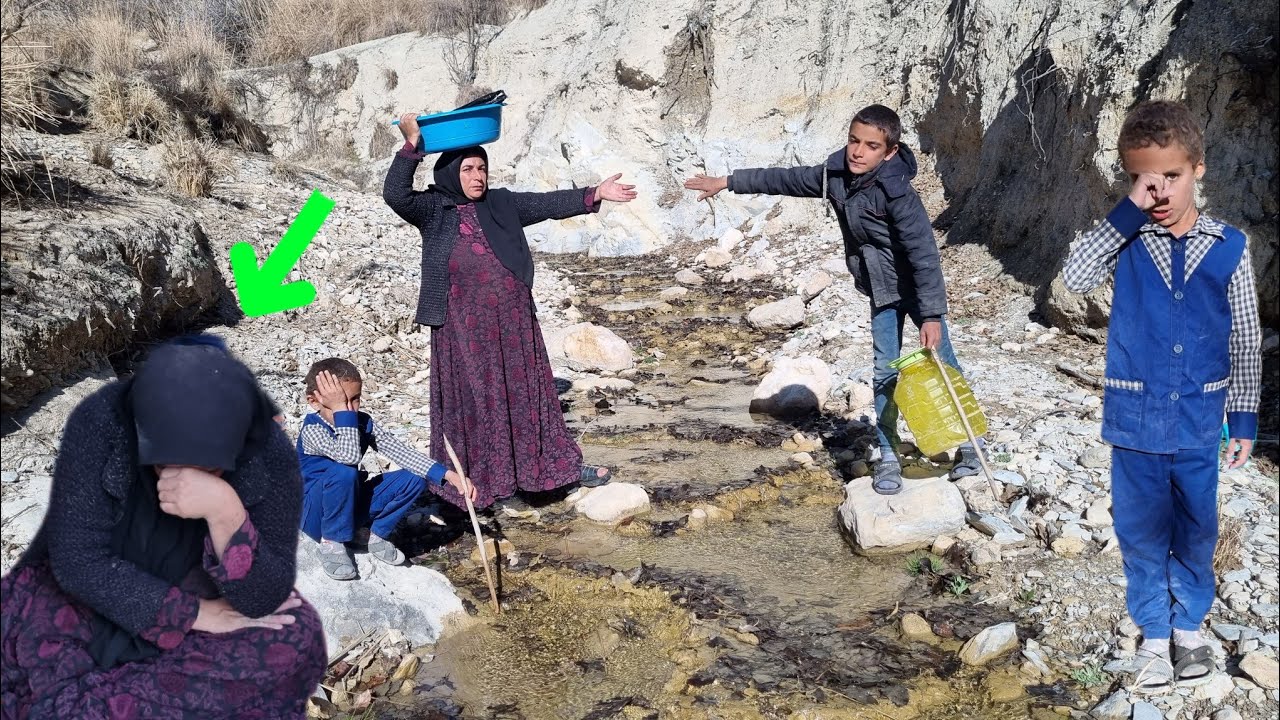 🏞️ Struggle in the Heart of the Nomads! 🐺 Nomad Mother Against a Brutal Attack on Her Children!