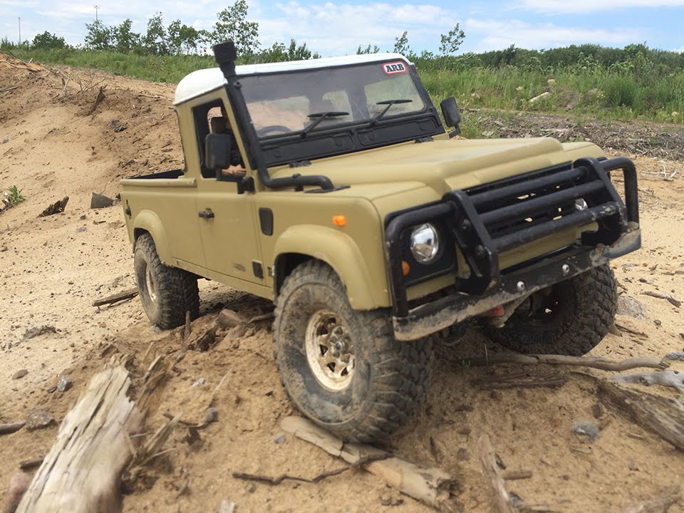 RC 4x4 scale - Rovers D110 & D90 sand trail