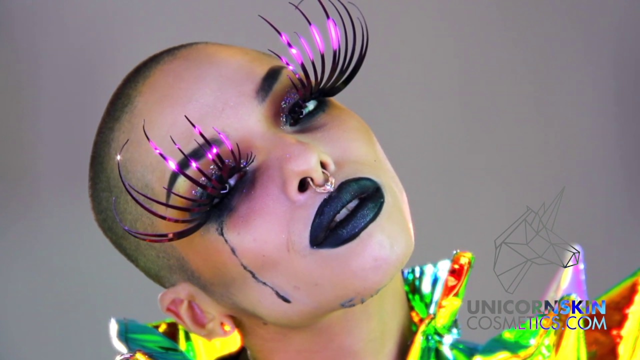CHROME OMBR&Eacute; UNICORN LASHES