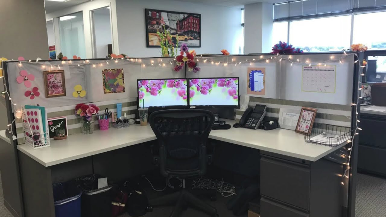 Aesthetic Work Desk D&eacute;cor | Office Cubicle Transformation 🌿