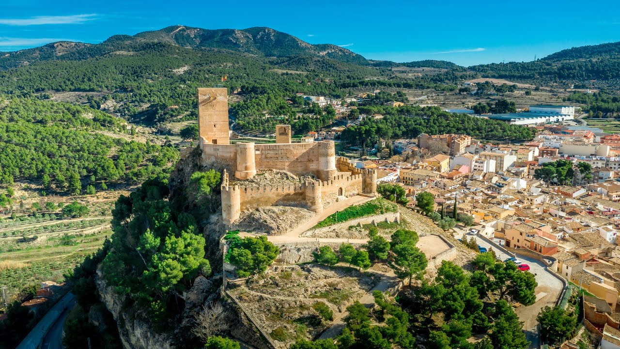 ¡Descubre el fantástico Castillo de Biar con tan solo un play! #MediterráneoEnAcción