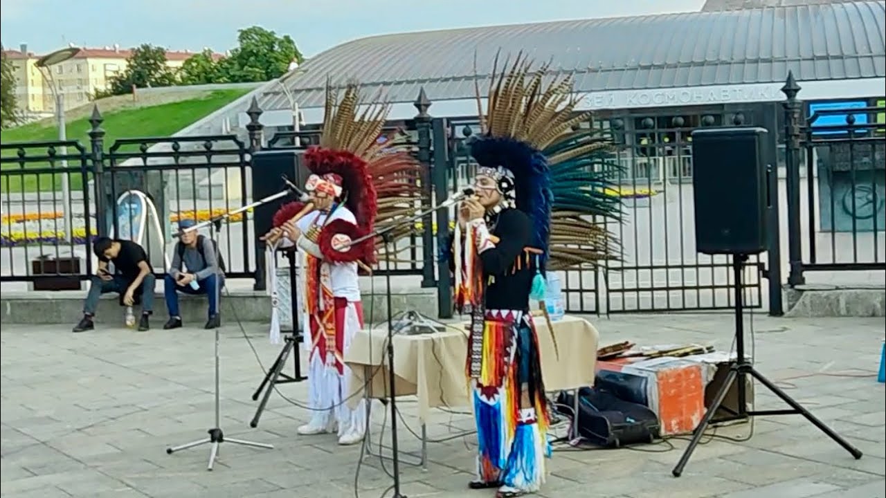 Peruvian musicians at VDNKh, music of  people of the world. #travel #travelvlog #music 