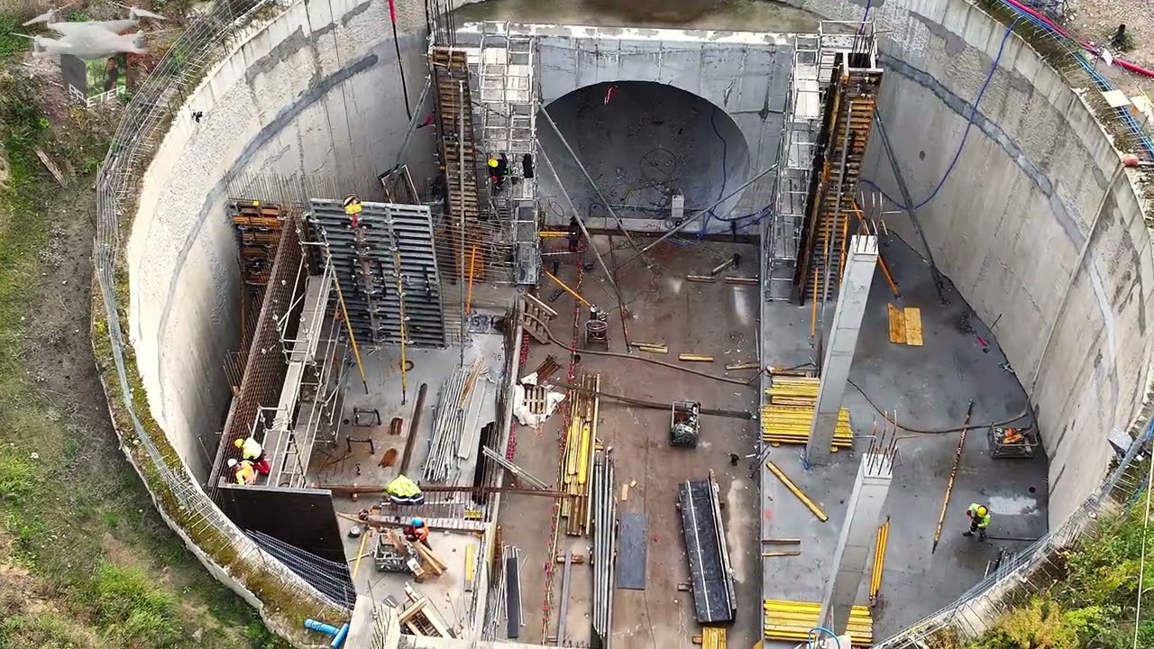 #74Ż ŁÓDŹ BUDOWA TUNELU ŚREDNICOWEGO UL  SKARPOWA 01 10 2025 DRON