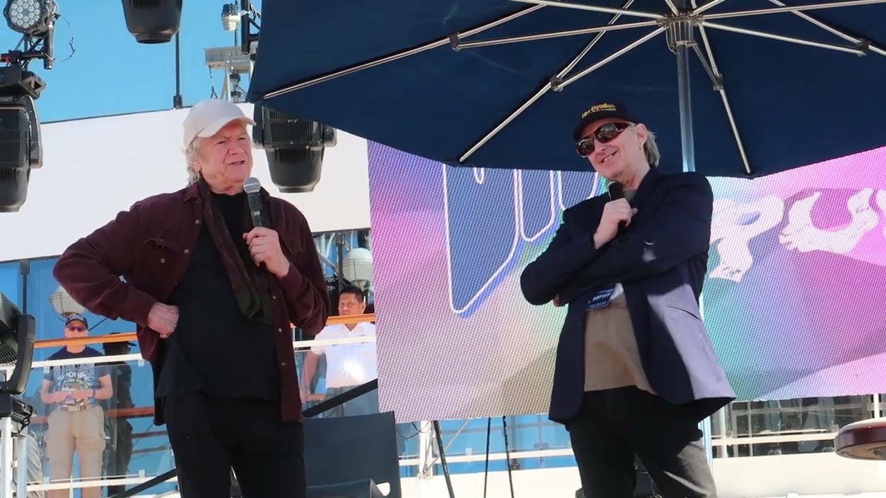 Justin Hayward - Interview/Q & A Part 2 - On The Blue Cruise 2023 - 1/29/23 NCL Pearl Pool Stage