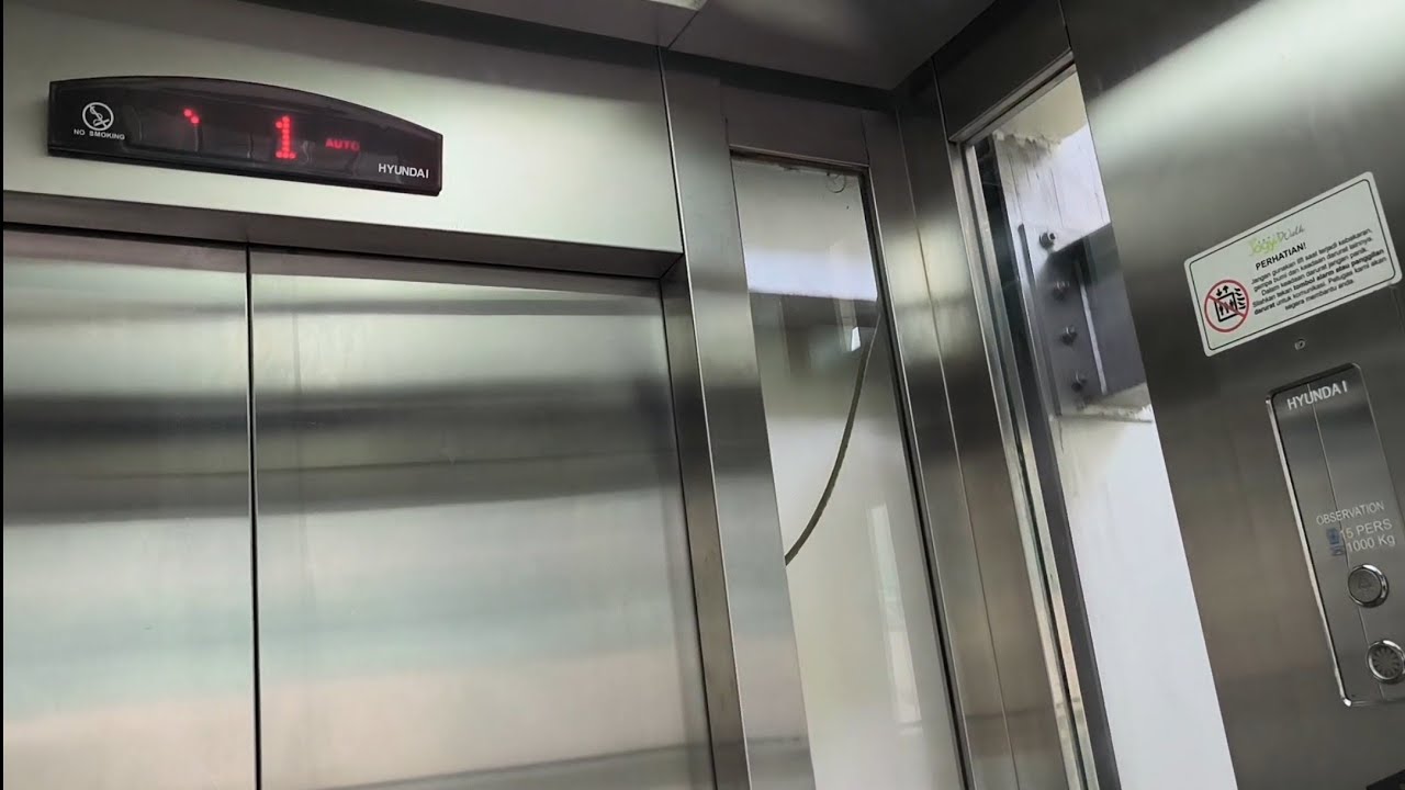LIFT HYUNDAI DI SAHID J-WALK, YOGYAKARTA