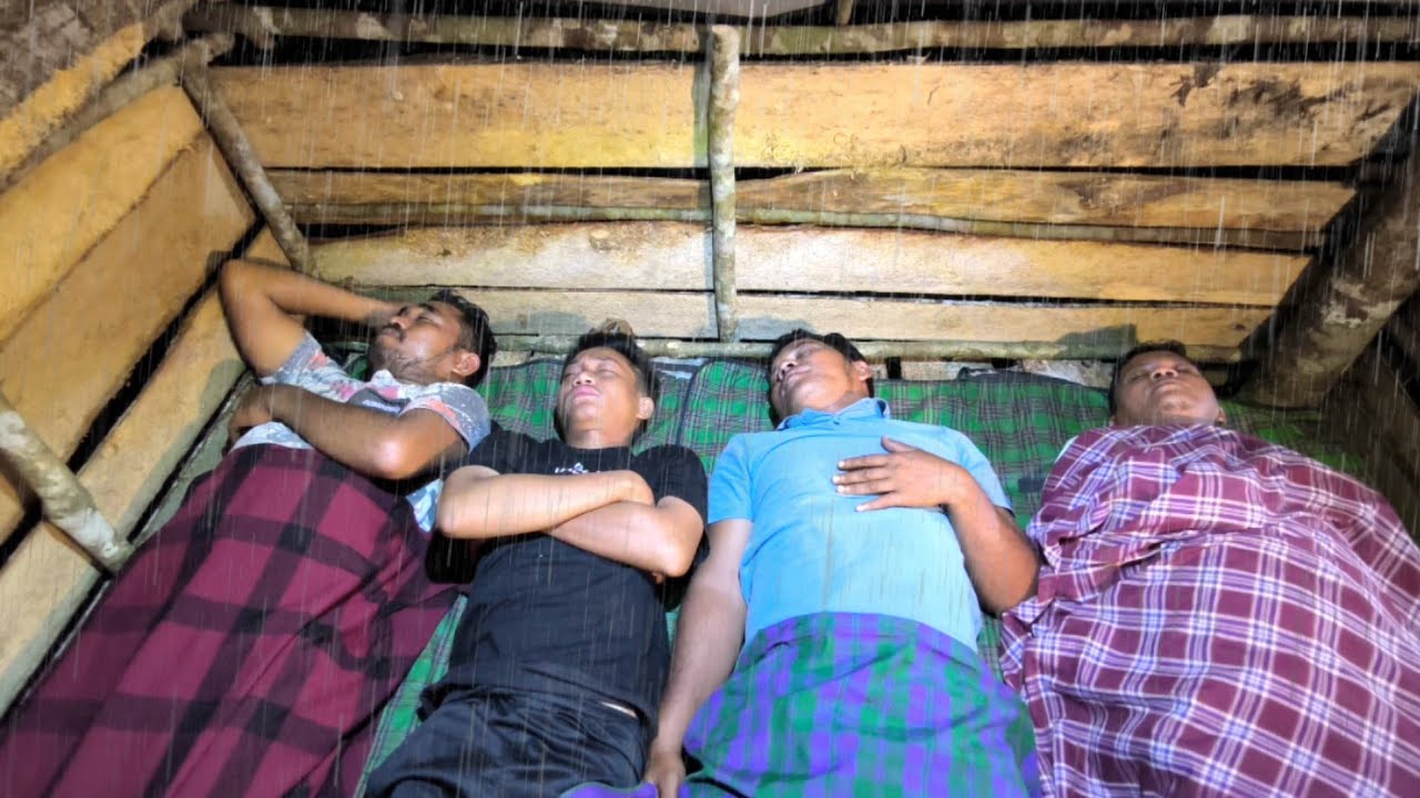 diguyur hujan deras semalaman bermalam di cabin kayu hangat, relaxing rain sound