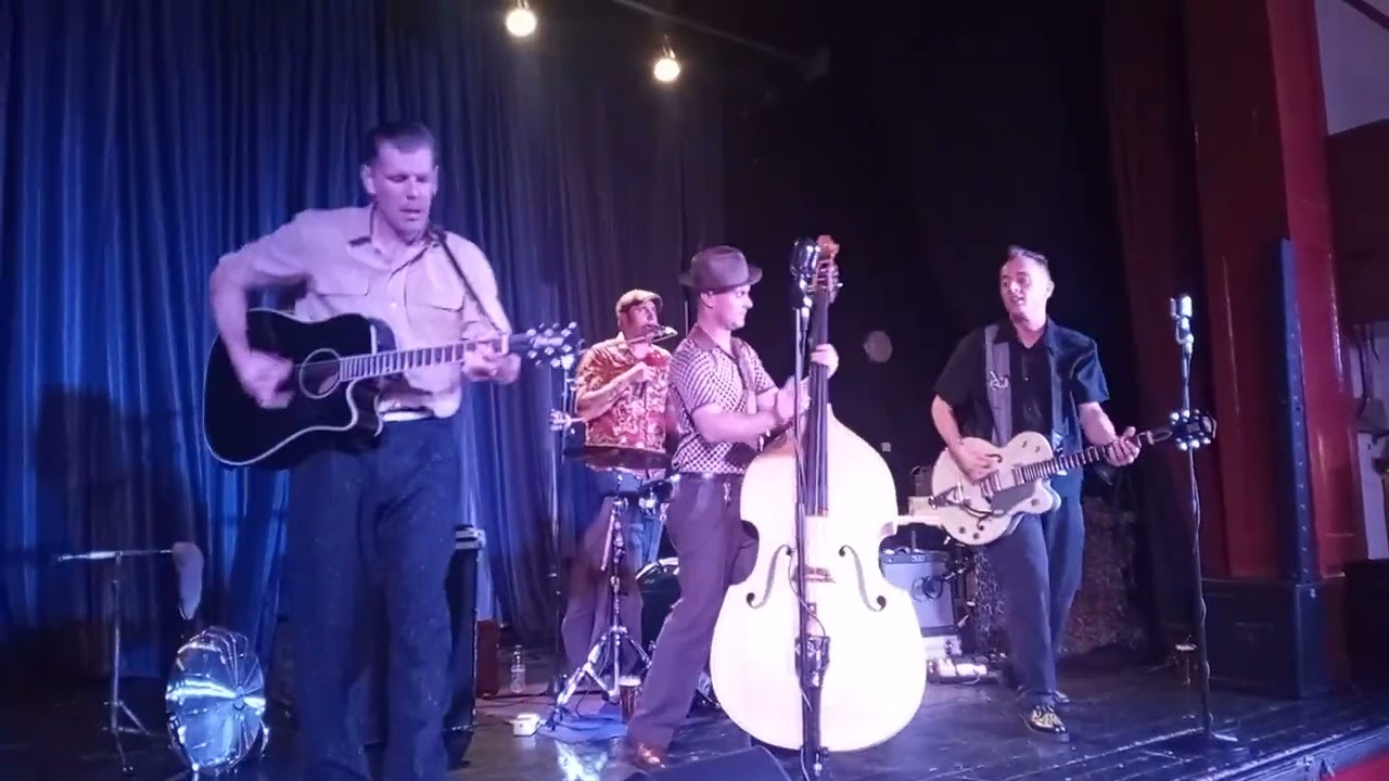 The Royal Flush @ Ibstock, Leicestershire UK ...20/9/2024