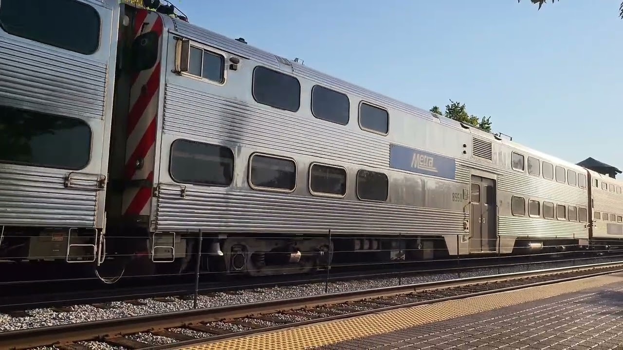 Railfanning the Metra RI line rush hour in Tinley Park, IL