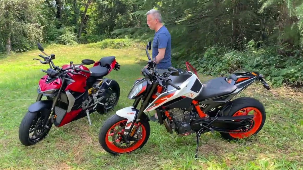 Ducati Streetfighter V2 vs Ktm 890 Duke R (posizione in sella e sound)