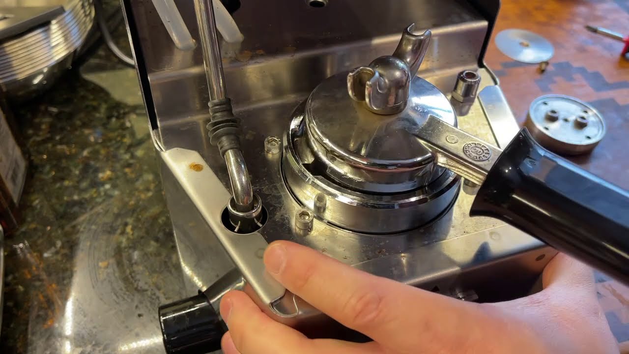 Gaggia Classic Pro Can't Tighten Portafilter Problem