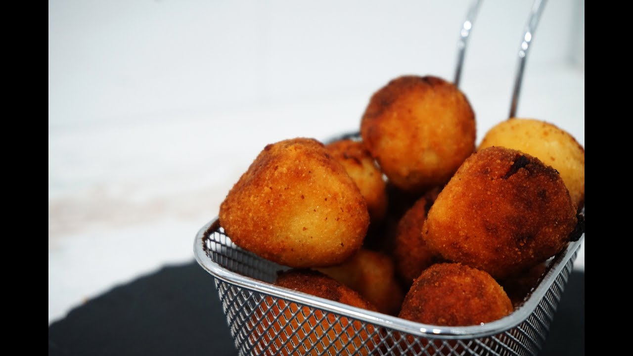 RECETA DE CROQUETAS DE QUESO DE CABRA CON CEBOLLA CARAMELIZADA / Recetas de aperitivos