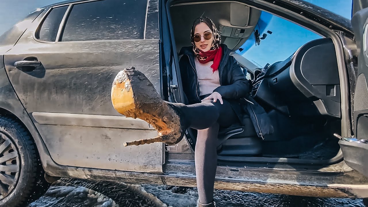 Mistress makes lick dirt from dirty high heels