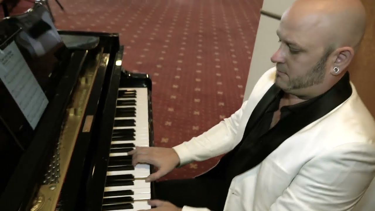 Will Janssen Solo Piano - &ldquo;Can&rsquo;t Help Falling in Love