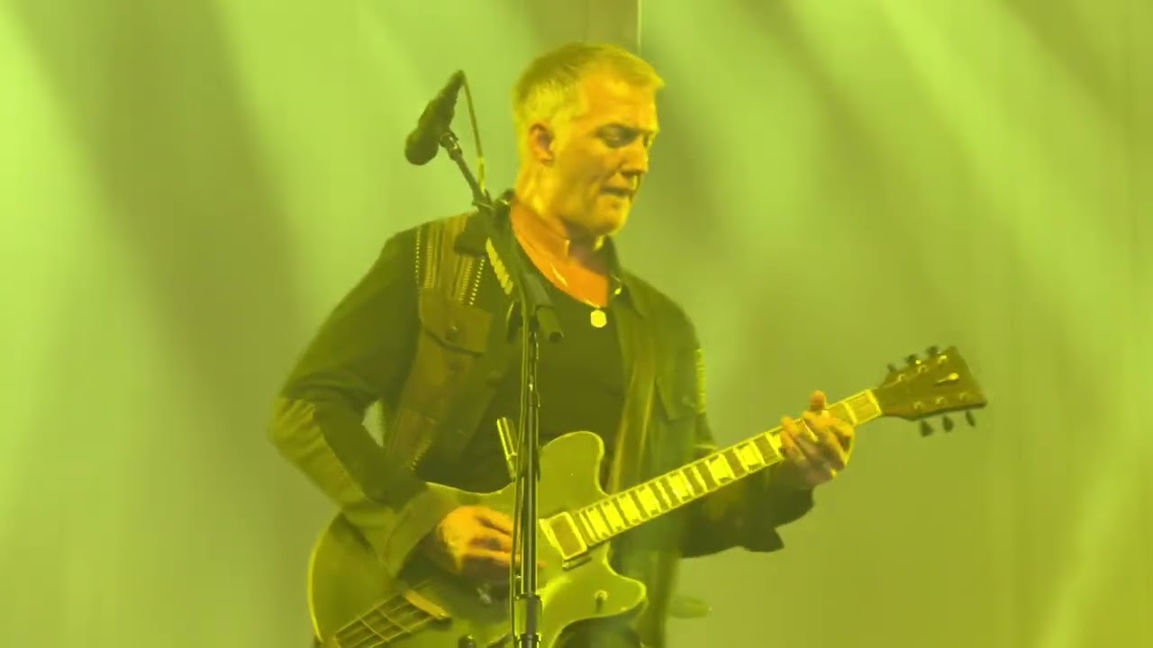 Smooth Sailing - Queens of the Stone Age @ Lowlands, Biddinghuizen, 15-08-2025