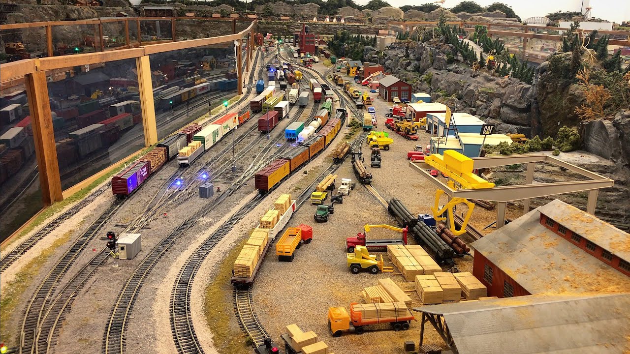 The Crossville Model Railroad Club Large Private Model Railroad HO Scale Train Layout