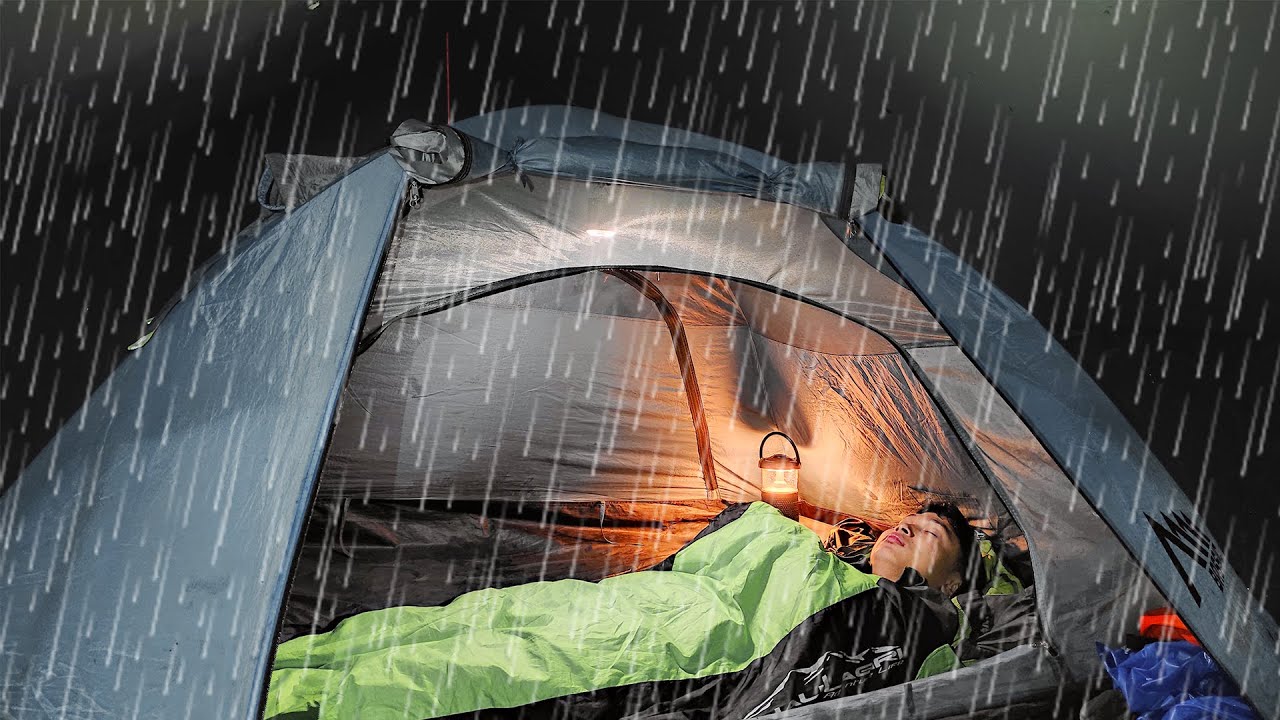 BEST HEAVY RAIN CAMPING - UNCUTTING SCENES - SOLO CAMPING IN THE RAIN