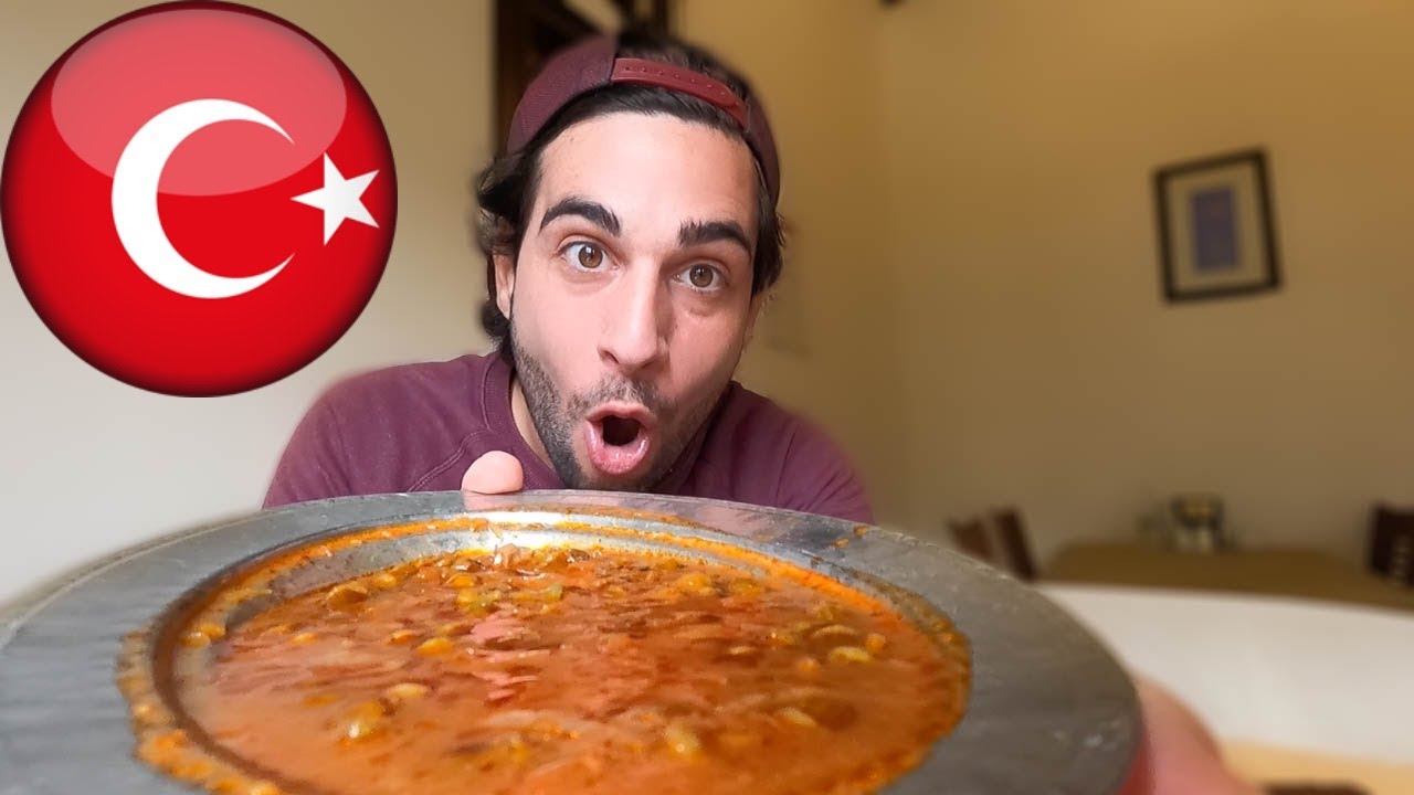 JE MANGE UN PLAT TUNISIEN DANS LA PLUS BELLE VILLE DE TURQUIE ?? (AMASYA, TURKEY) 🇹🇷