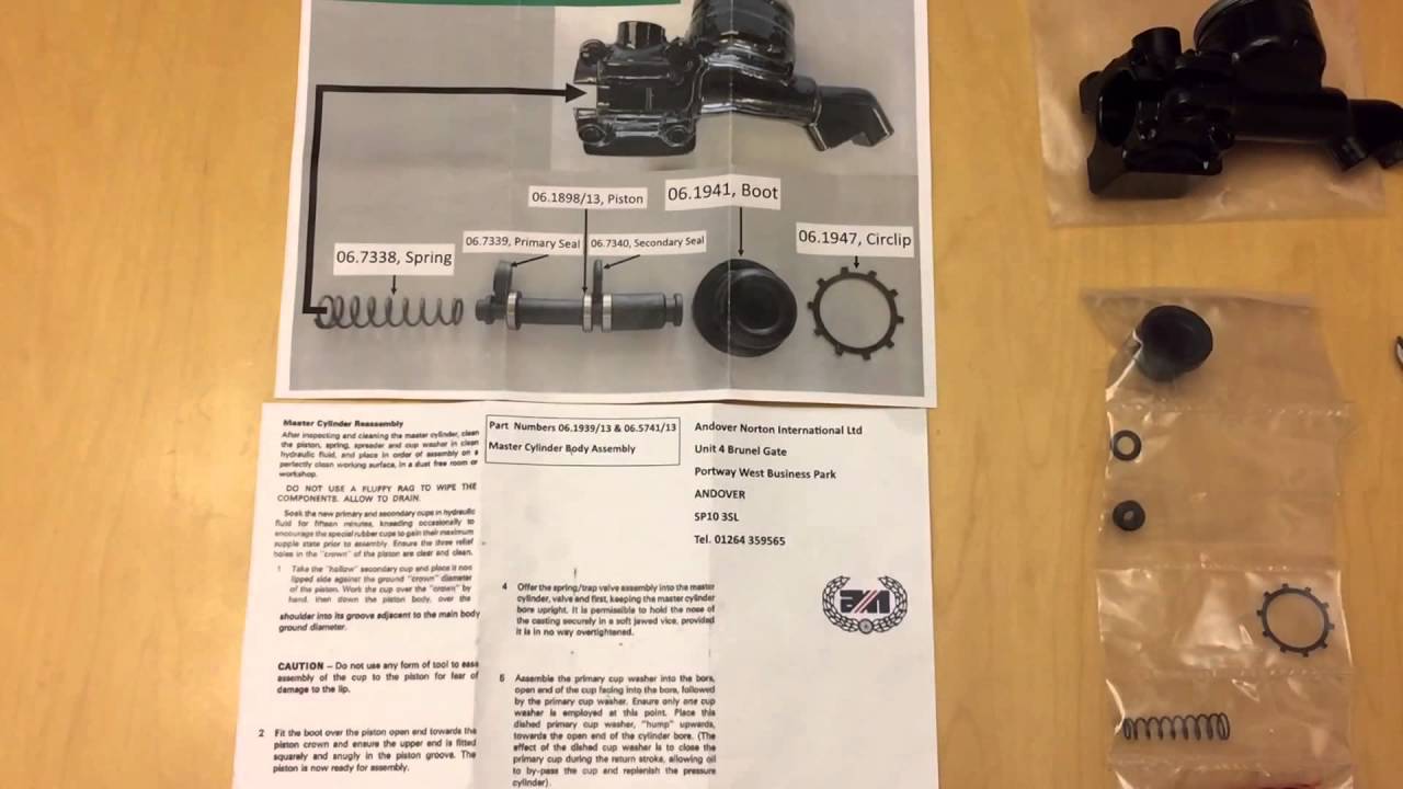 Andover Norton (Commando) - New 13mm Bore Master Cylinder Review (3) Pre-Assembly