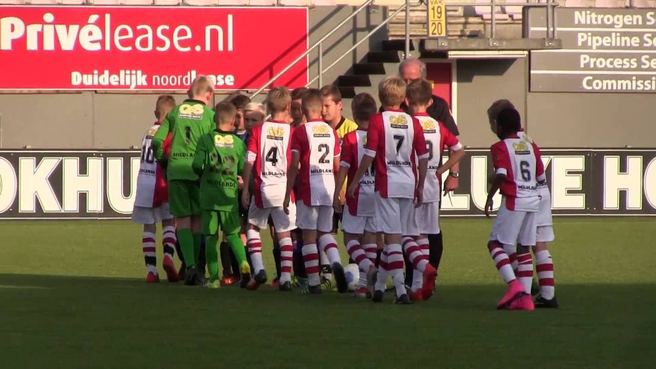 2016-09-21 FC Emmen JO11-1 tegen NEC JO11-1