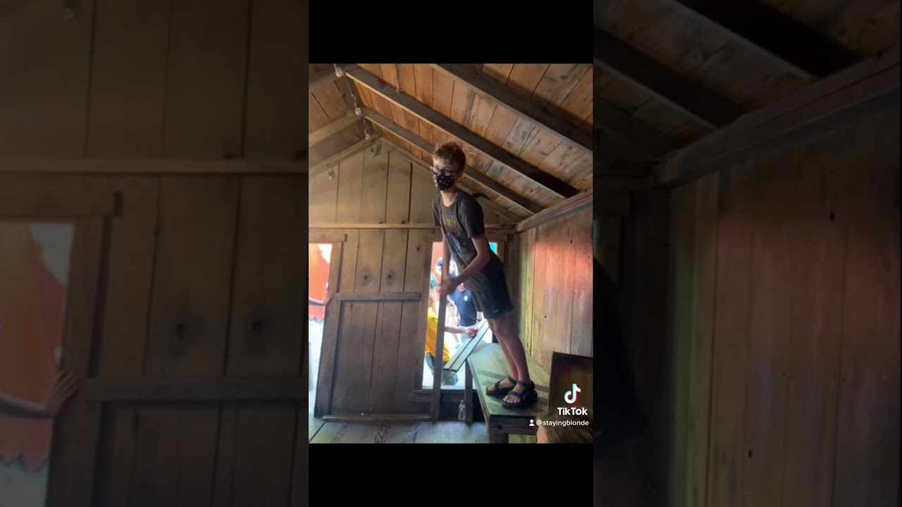 A visit to The Mystery Spot in Santa Cruz, Ca #mysteryspot #santacruz