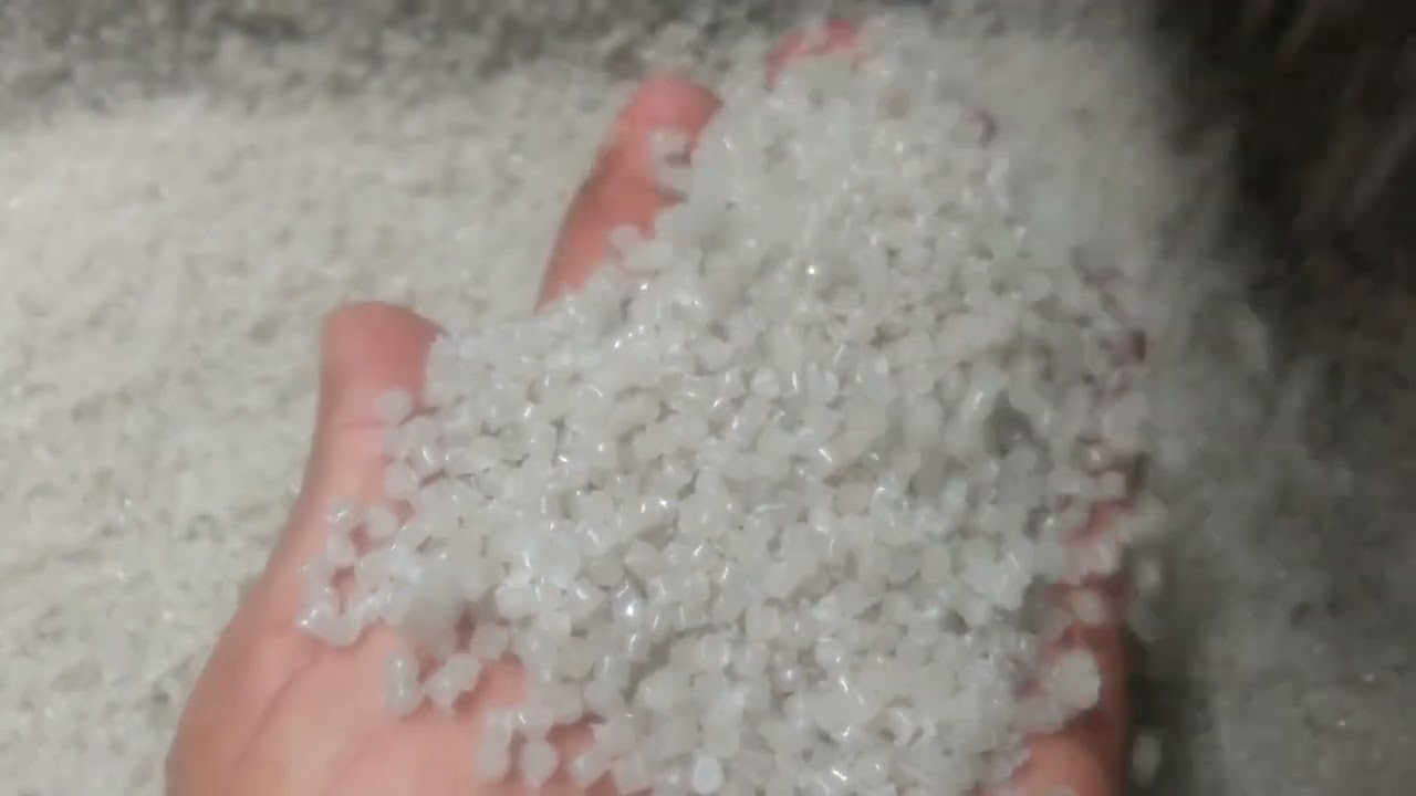 gr&atilde;os pl&aacute;sticos PEBD canela